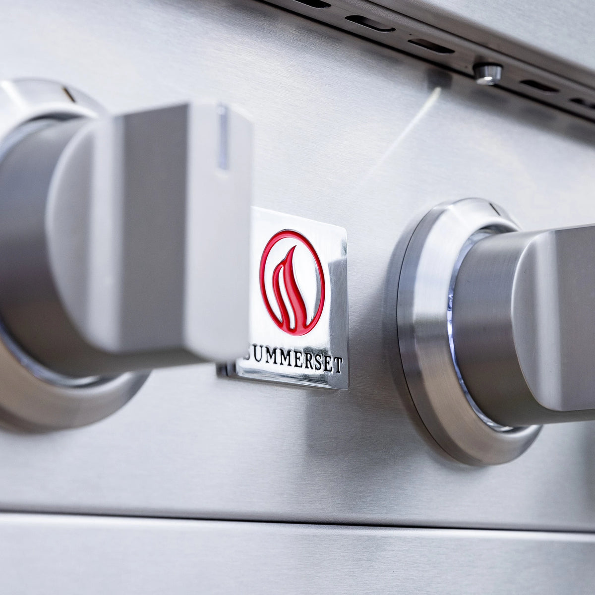 Sizzler Pro 32" Built-in Grill by Summerset