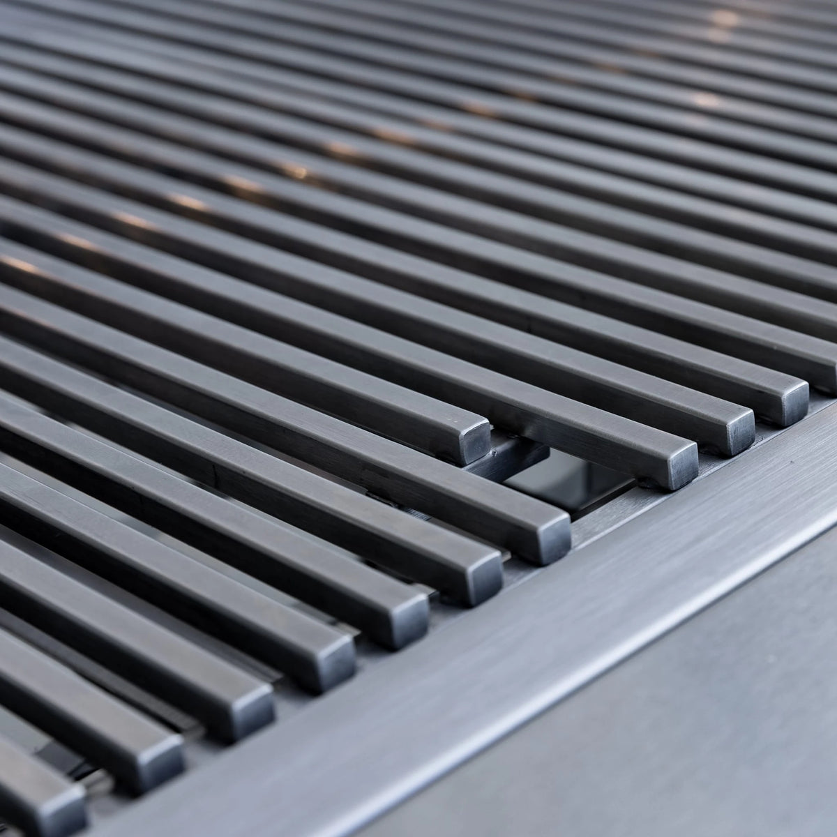 TRL Pro 32" Built-in Grill by Summerset