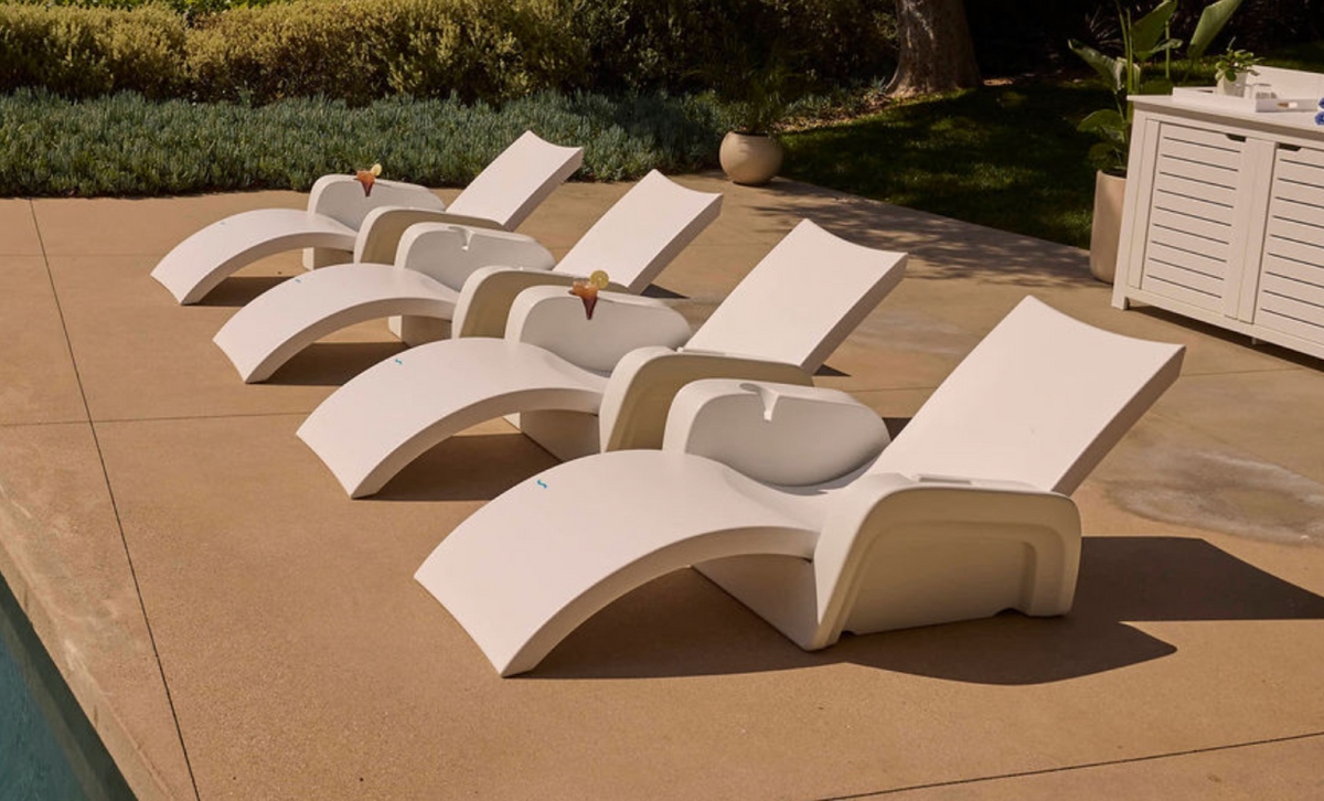 Ledge Signature Chaise and Armrest Console In-Pool Lounge Set