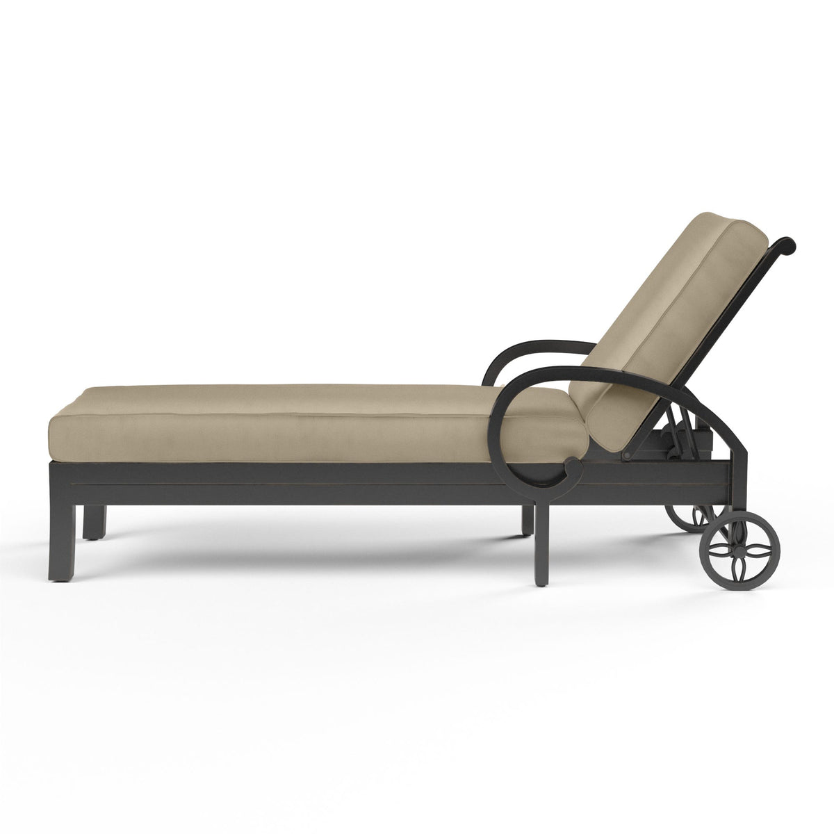 Sunset West Monterey Chaise Lounge in Linen Stone w/ Selt Welt