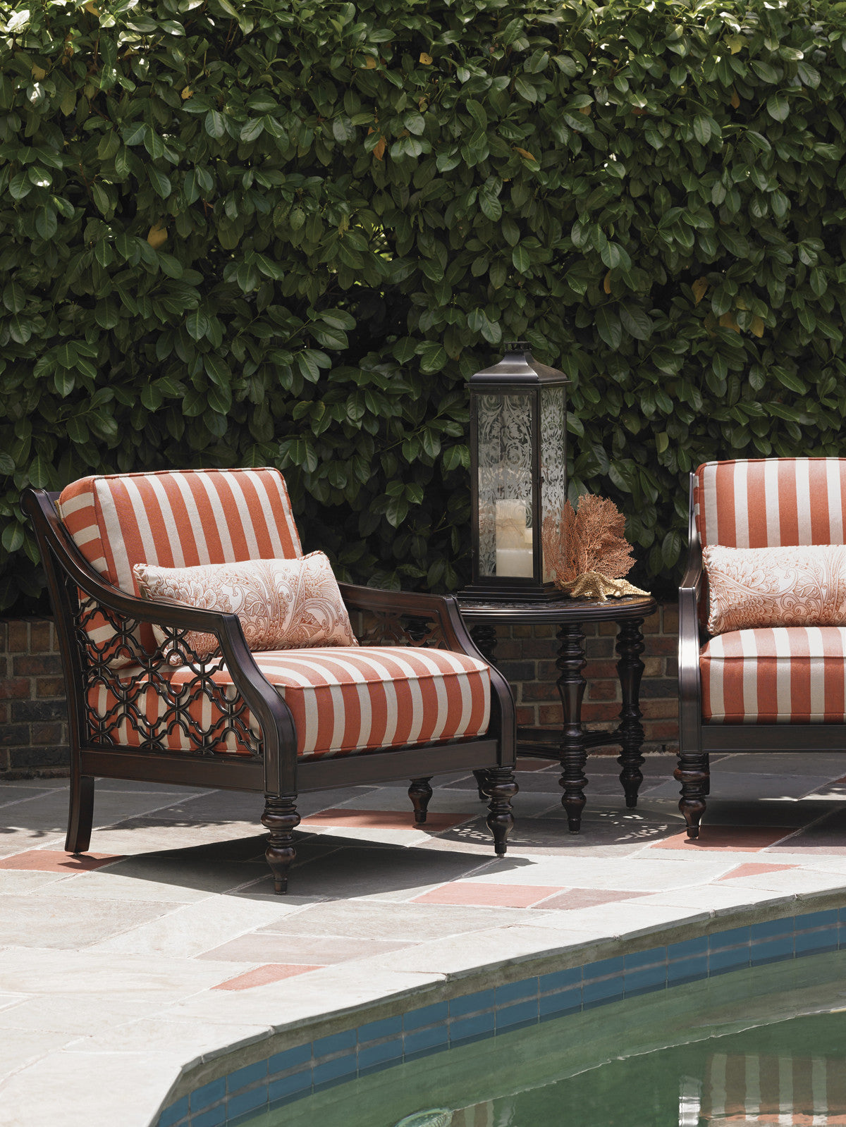 Tommy Bahama Outdoor Royal Kahala Black Sands Round End Table — View 3