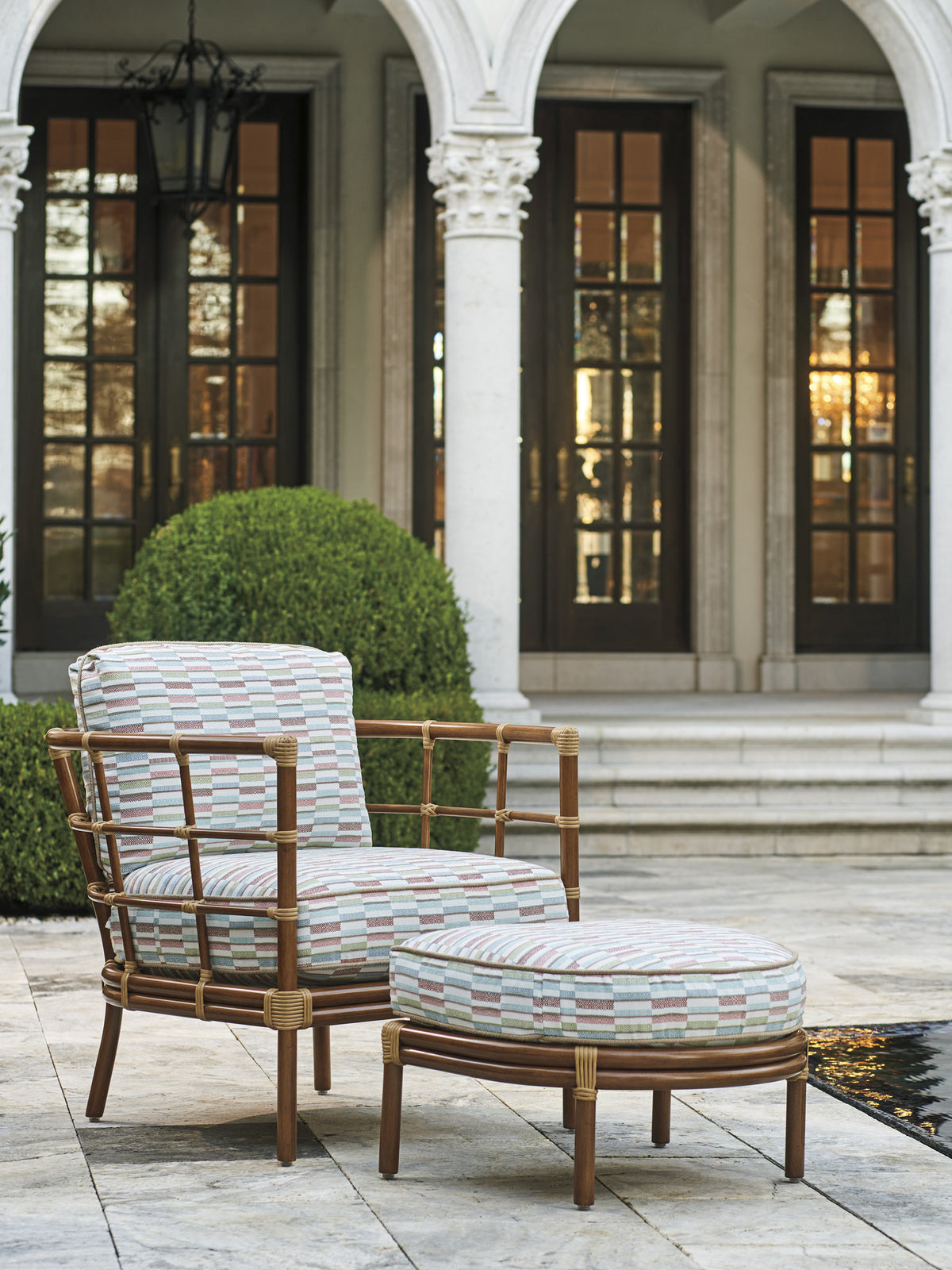 Tommy Bahama Outdoor Sandpiper Bay Ottoman — View 3