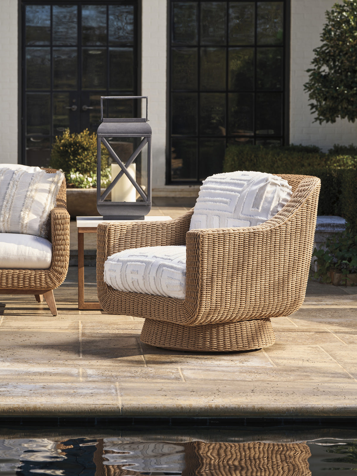 Tommy Bahama Outdoor Isle Of Palms Swivel Lounge Chair — View 2