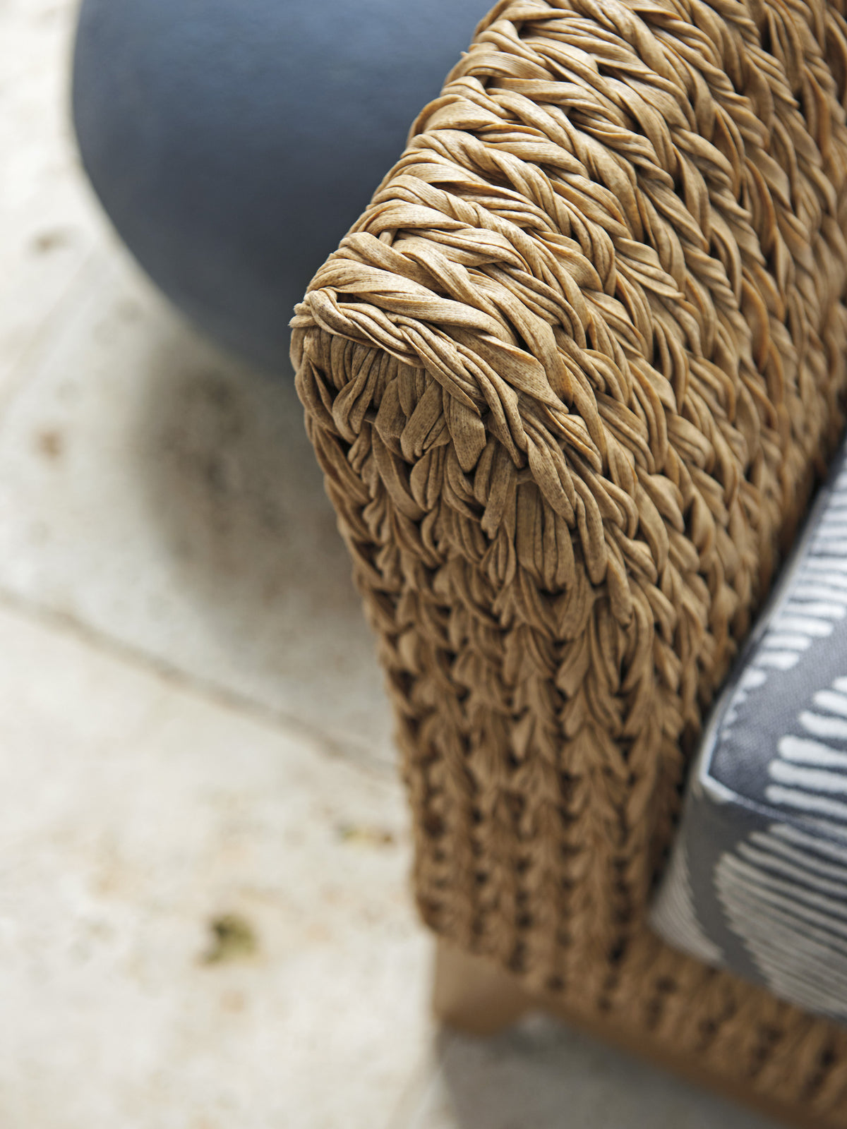 Tommy Bahama Outdoor Los Altos Valley View Lounge Chair — View 3
