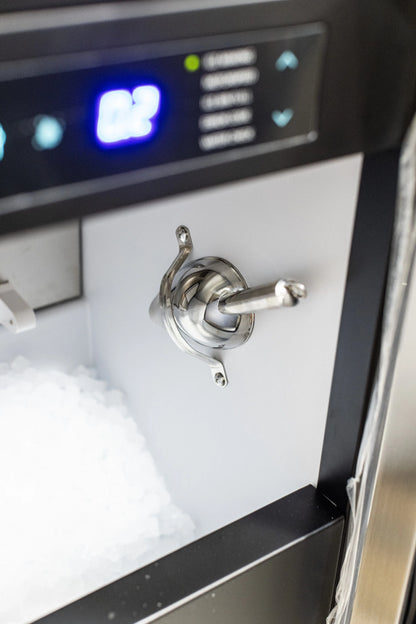 15" 55 Lb. Outdoor Rated Nugget Ice Maker by Summerset