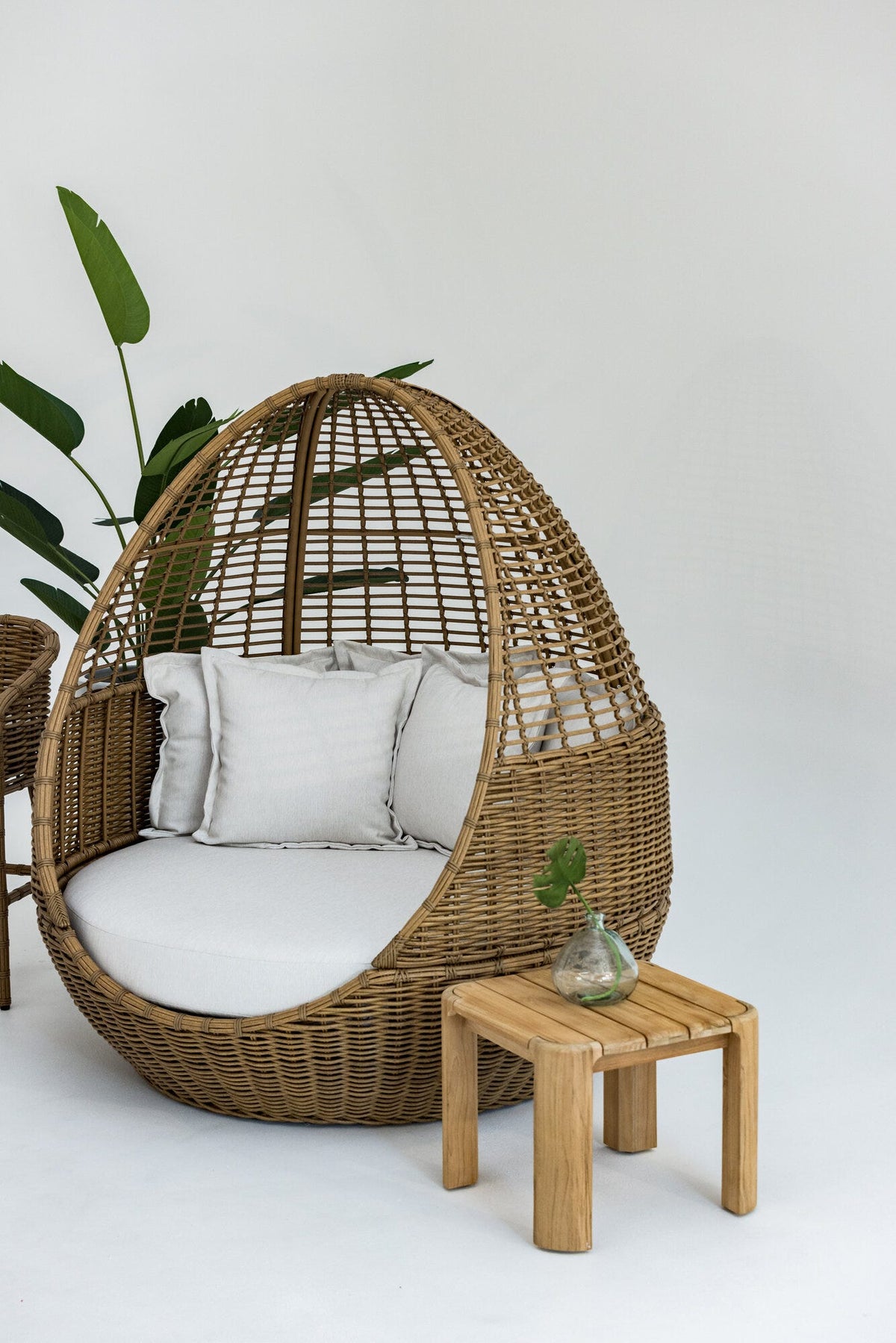 Sunset West Playa Daybed in Soothe Pearl w/ Flange Welt — View 4