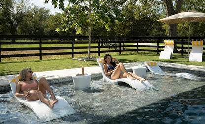 Ledge Signature Chaise and Affinity Side Table In-Pool Set