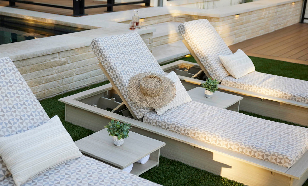 Ledge Echo Chaise