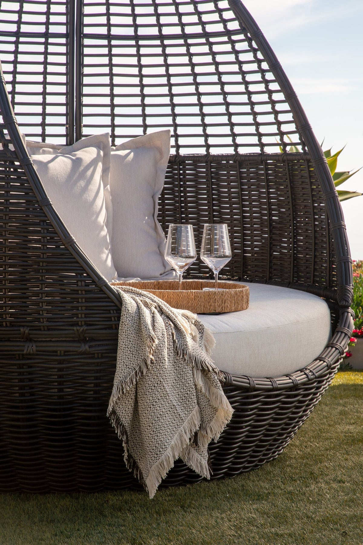 Sunset West Cabo Daybed in Soothe Pearl w/ Flange Welt — View 5