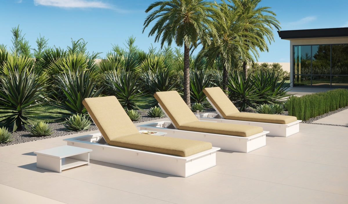 Ledge Echo Chaise