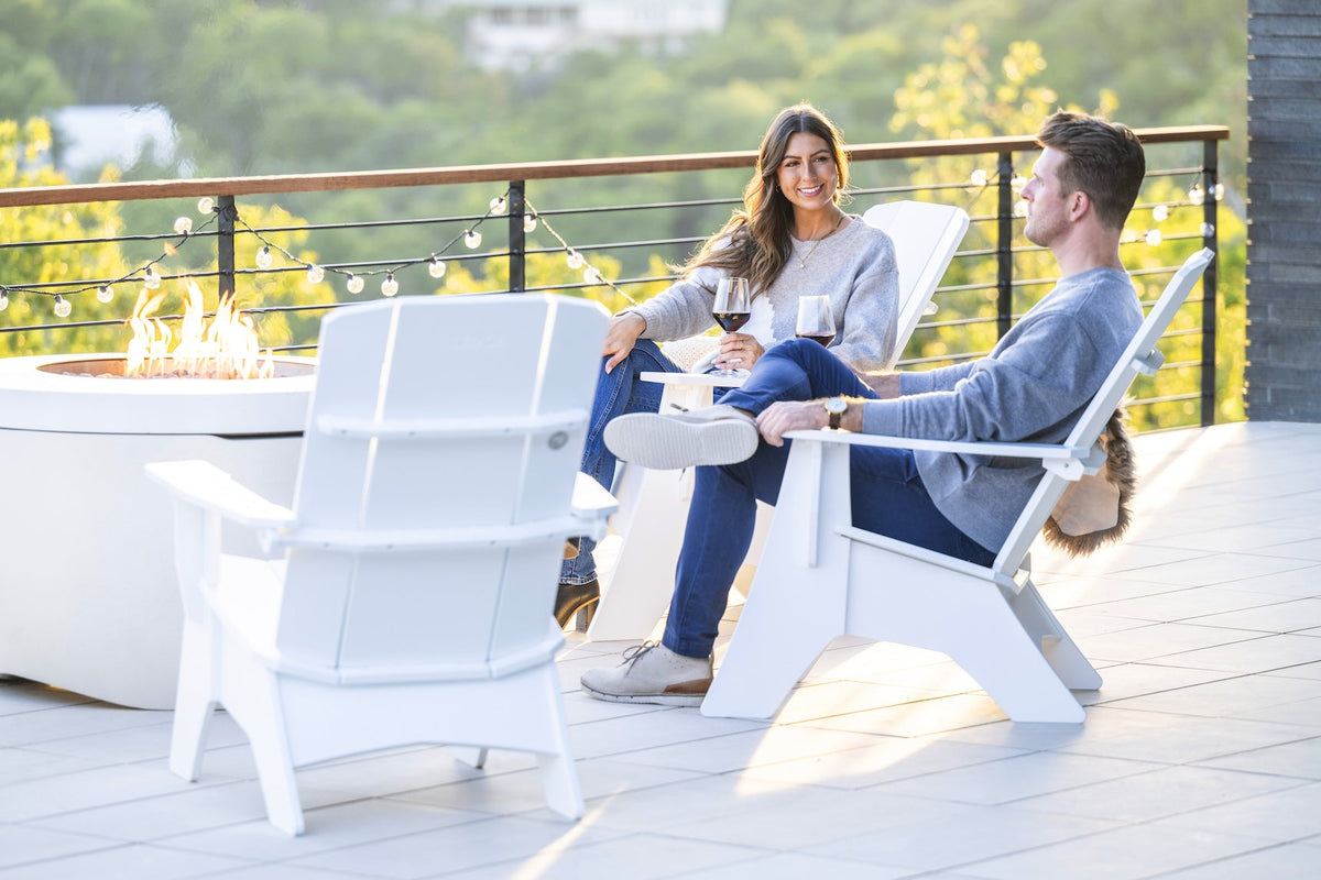 Ledge Halo Firepit with Set of 4 Adirondacks