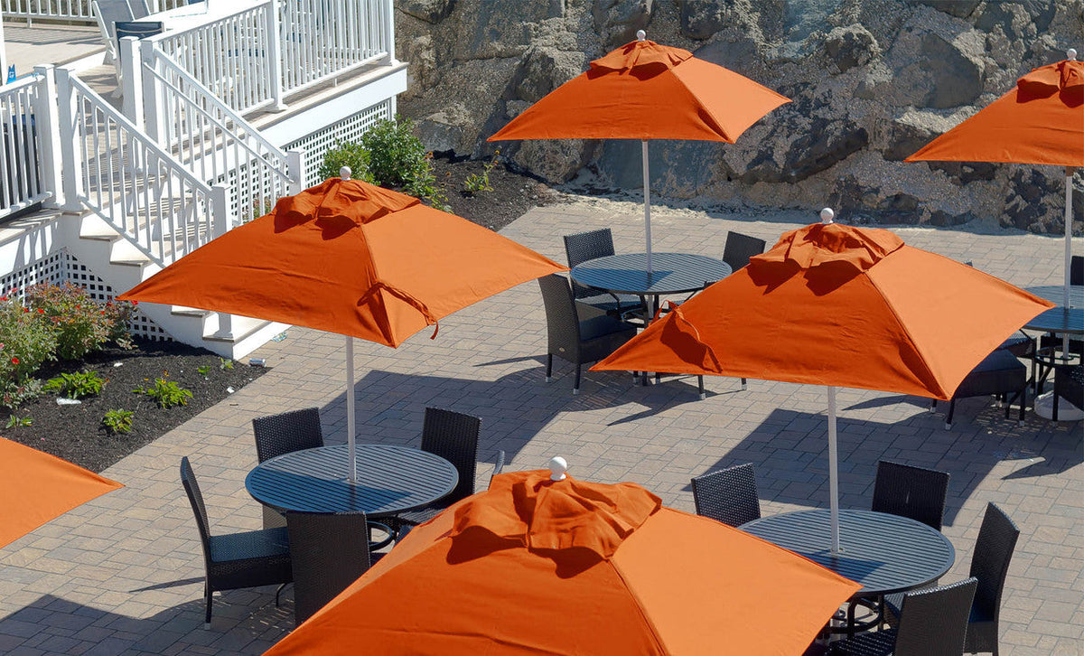 Ledge 7.5' Square Pulley Essential Fiberglass Umbrella