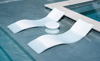 Ledge Signature Chaise and Side Table In-Pool 6-Piece Set
