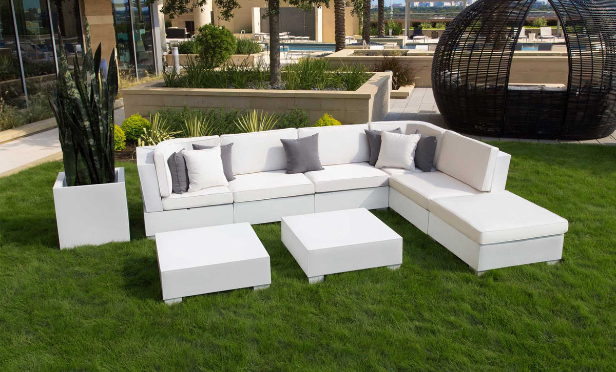 Ledge Signature Sectional Endcap Coffee Table