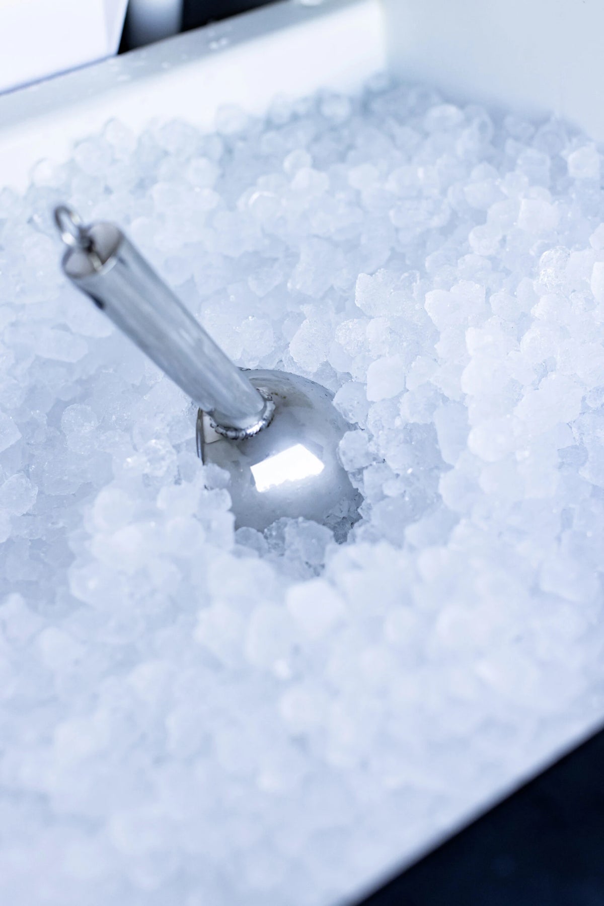 15" 55 Lb. Outdoor Rated Nugget Ice Maker by Summerset