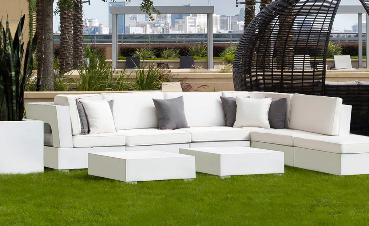 Ledge Signature Sectional Endcap Coffee Table