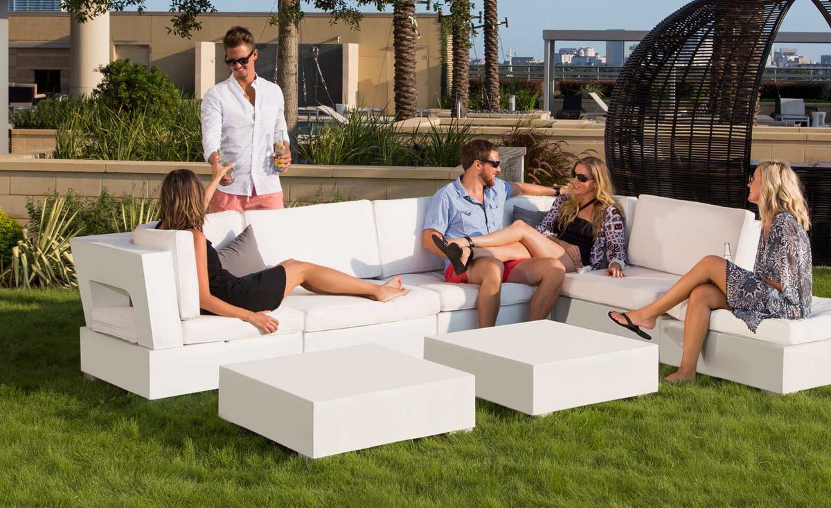 Ledge Signature Sectional Endcap Coffee Table